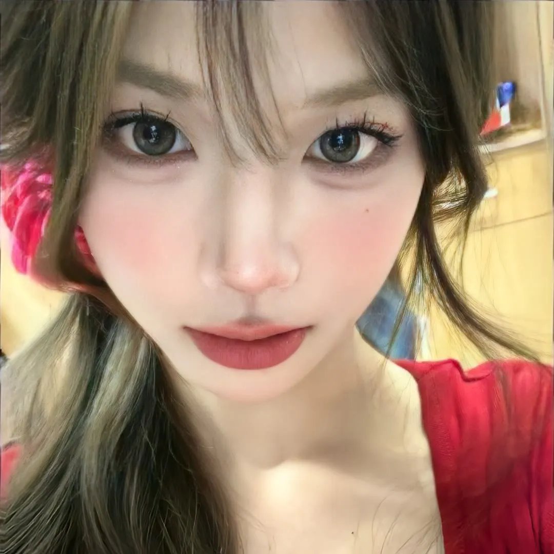 伴游女王